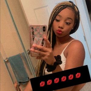 Meet your Posher, Tayler